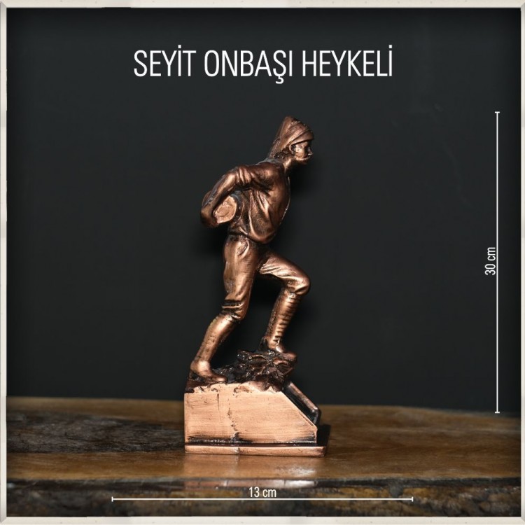 Seyit Onbaşı Heykeli