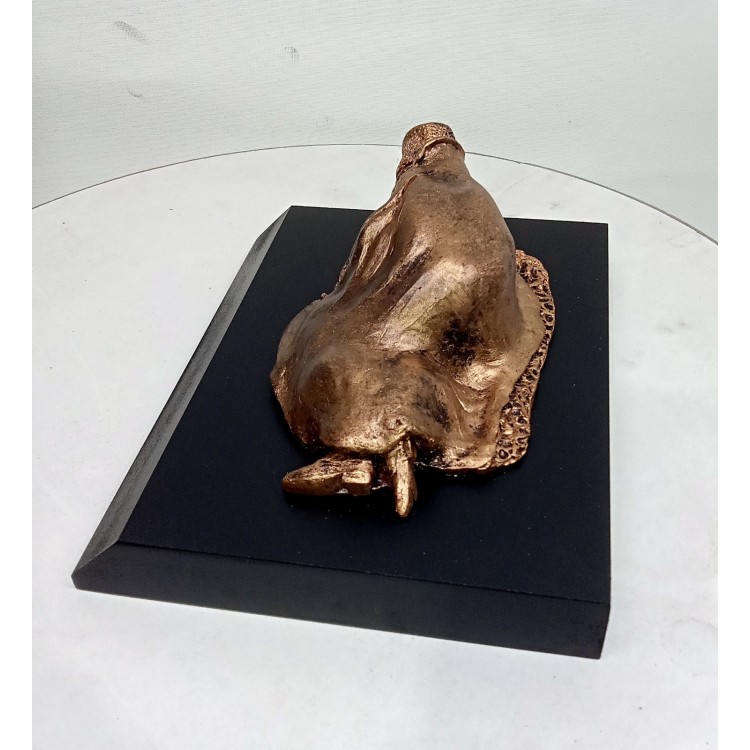 Cephede Dinlenen Atatürk Heykeli